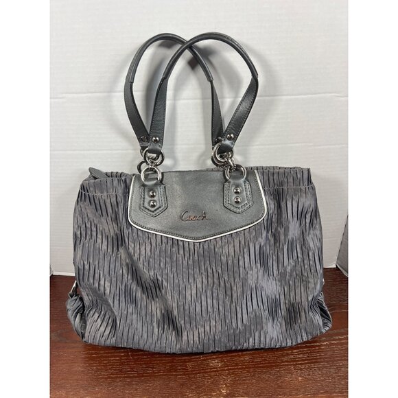 Coach Gray Pleated Shoulder Bag With Pink Interior Double Handles And Logo Detai - Picture 1 of 5